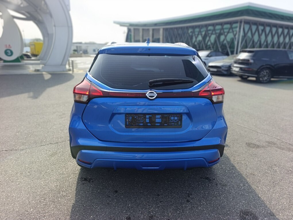 2021 Nissan Kicks, 1.6L, 100000km - Image 8