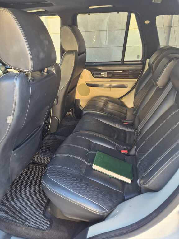 2010 Land Rover RR Sport, 5.0L, 223000km - Image 3