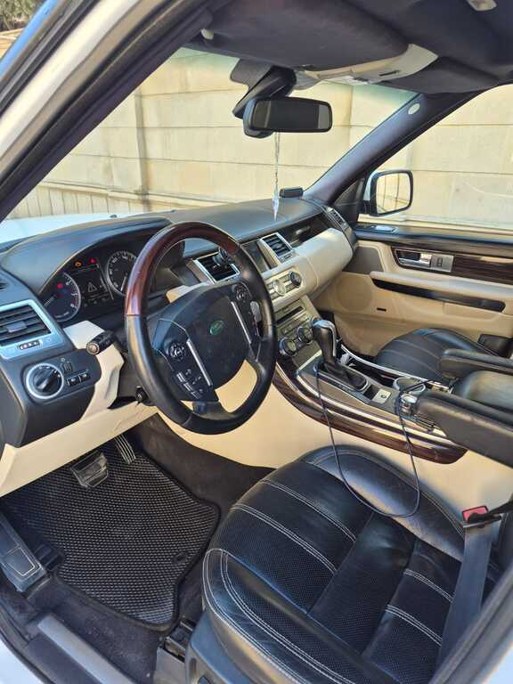 2010 Land Rover RR Sport, 5.0L, 223000km - Image 8