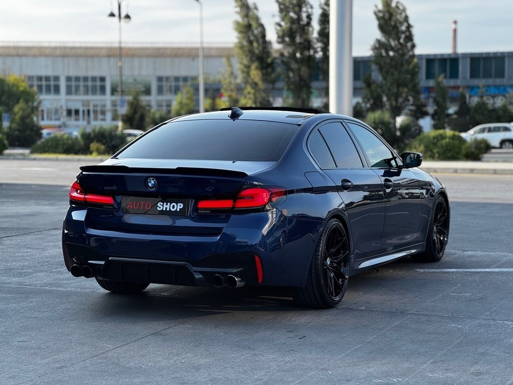 2017 BMW 530, 2.0L, 189000km - Image 2