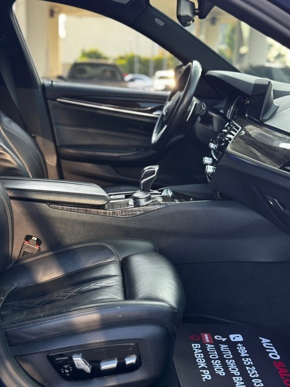 2017 BMW 530, 2.0L, 189000km - Image 19