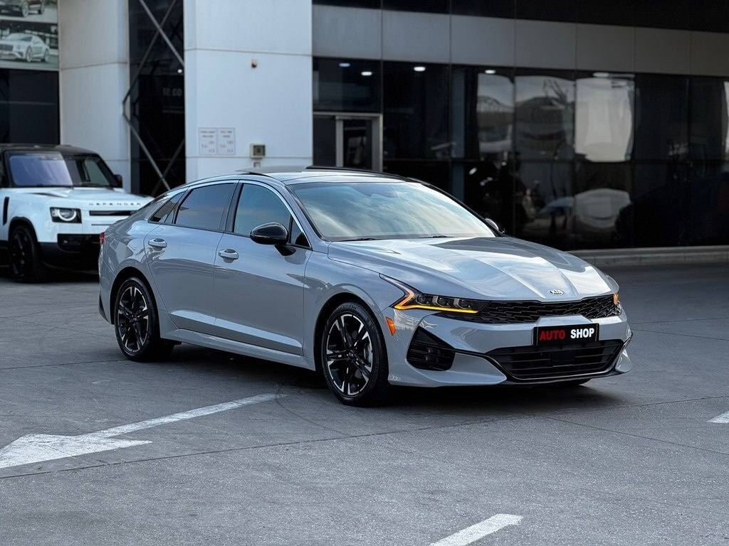 2020 Kia K5, 1.6L, 119000km - Image 1