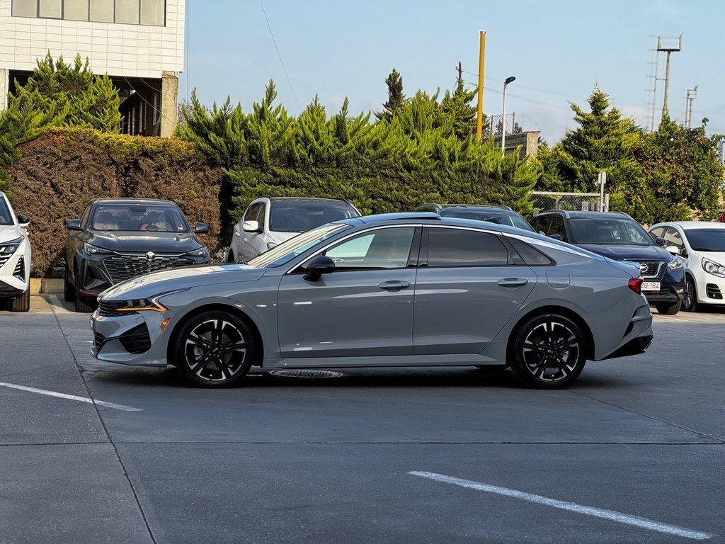 2020 Kia K5, 1.6L, 119000km - Image 12