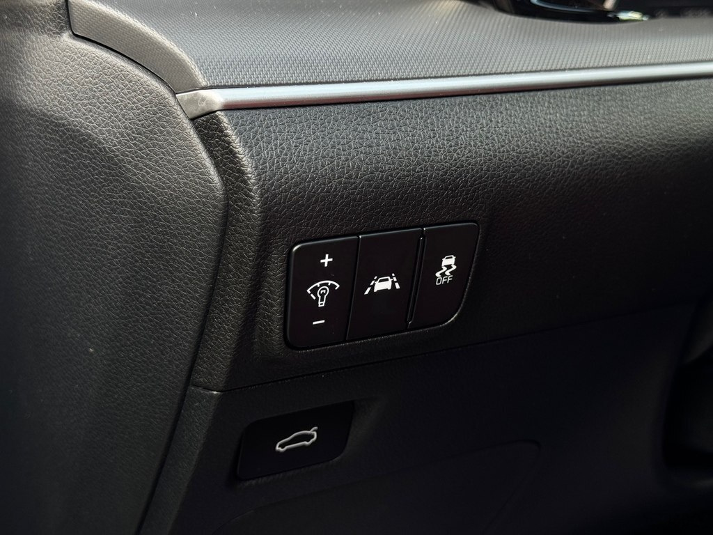 2020 Kia K5, 1.6L, 119000km - Image 24