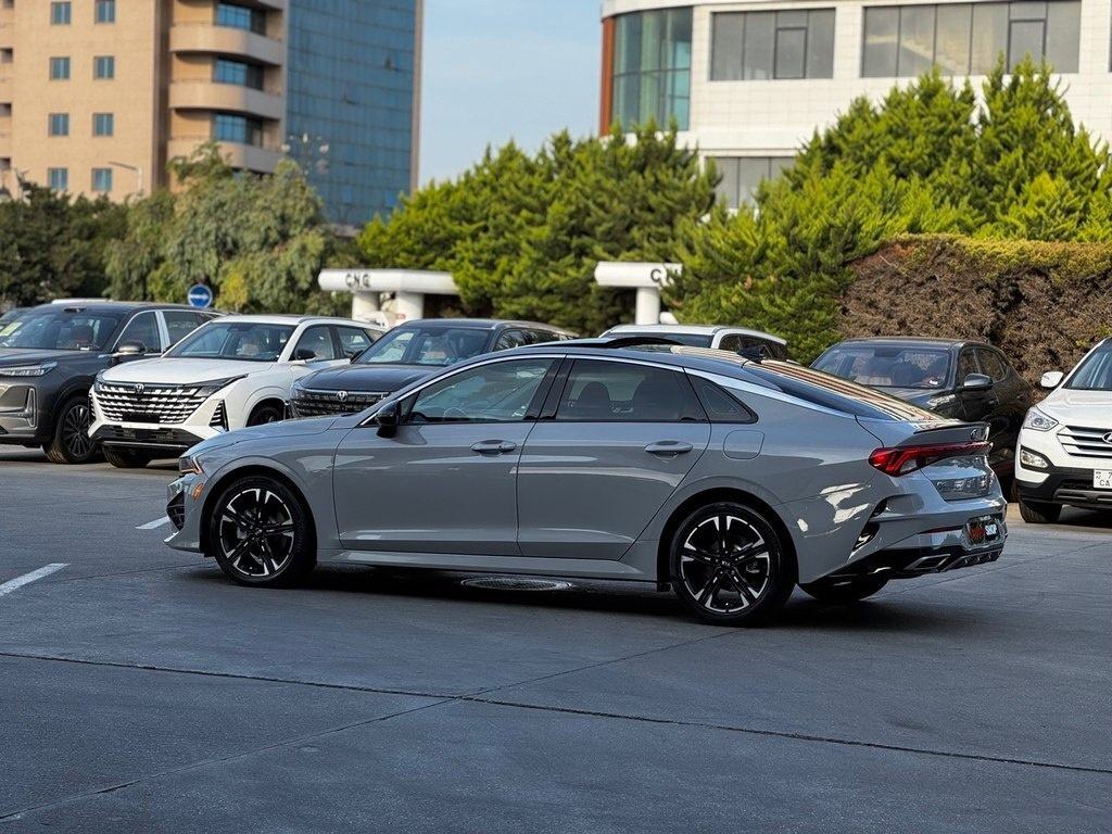 2020 Kia K5, 1.6L, 119000km - Image 10