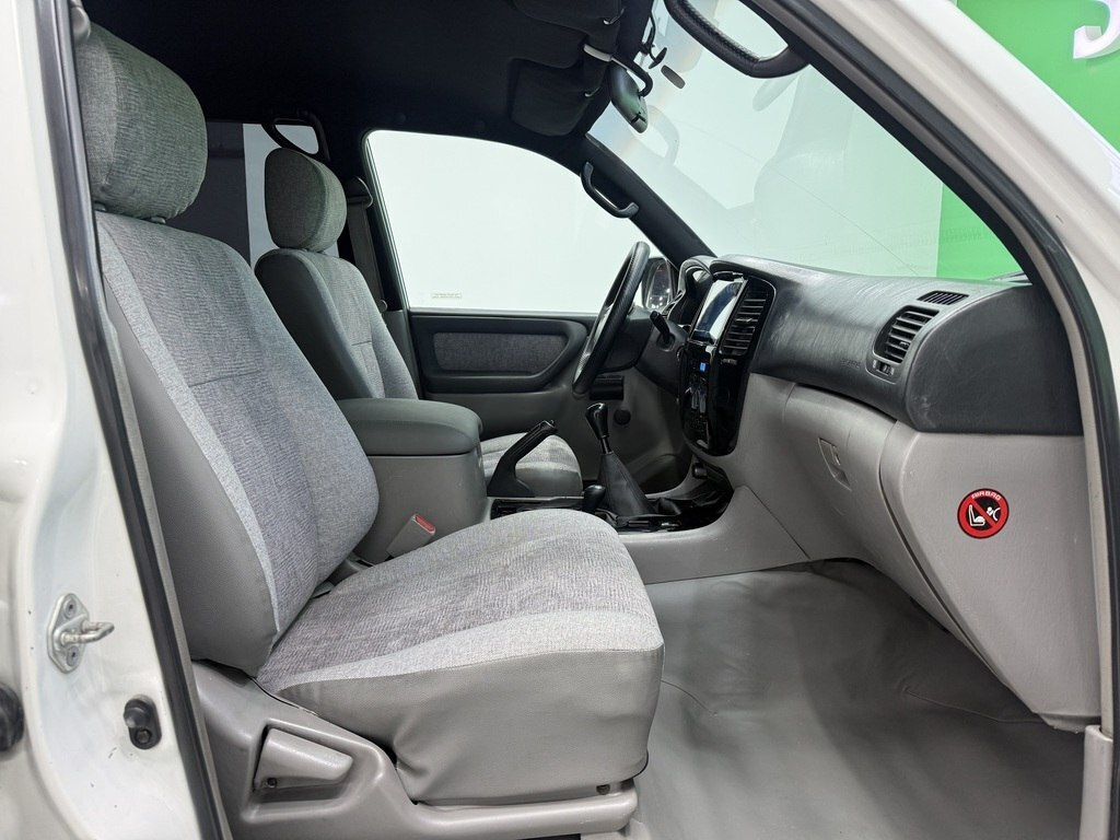 2004 Toyota Land Cruiser, 4.2L, 363300km - Image 10