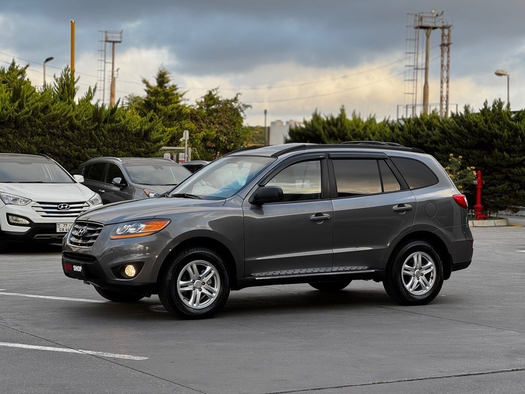 2010 Hyundai Santa Fe, 2.4L, 189000km - Image 11