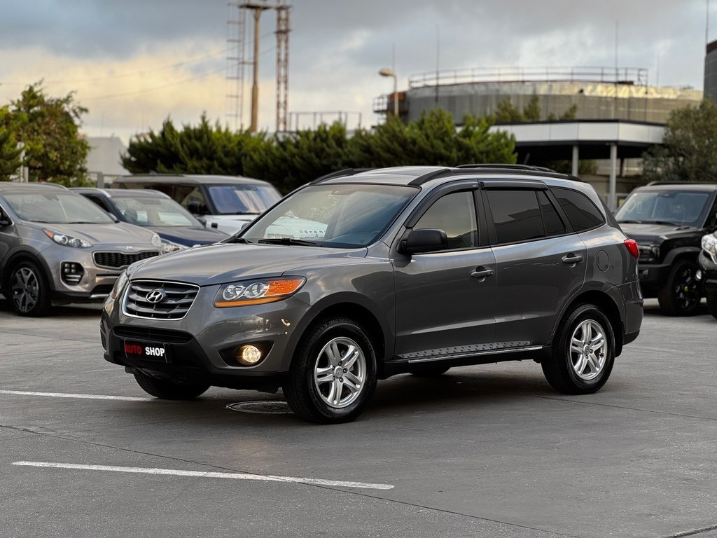 2010 Hyundai Santa Fe, 2.4L, 189000km - Image 12
