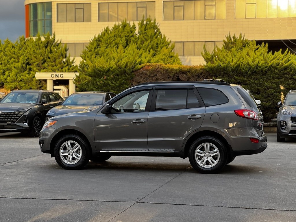 2010 Hyundai Santa Fe, 2.4L, 189000km - Image 9