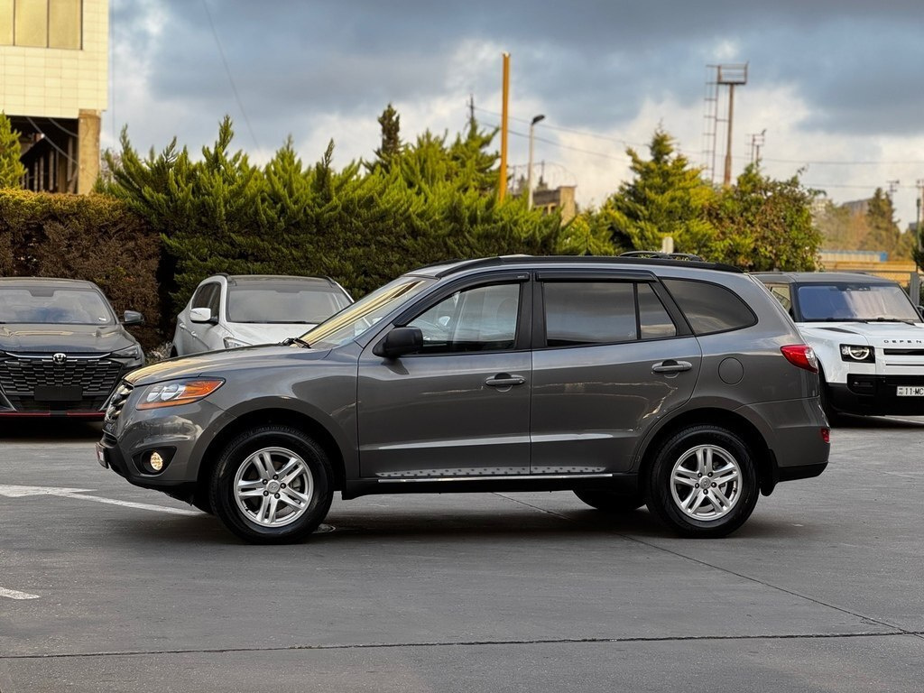 2010 Hyundai Santa Fe, 2.4L, 189000km - Image 10