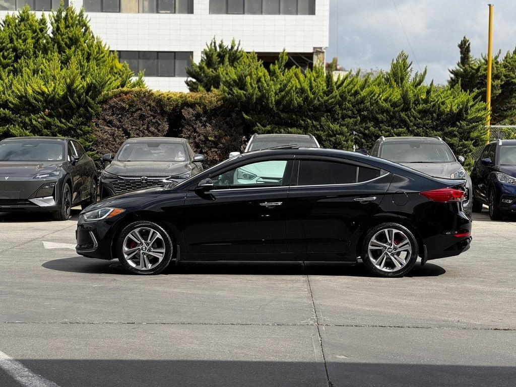 2016 Hyundai Elantra, 2.0L, 138000km - Image 10