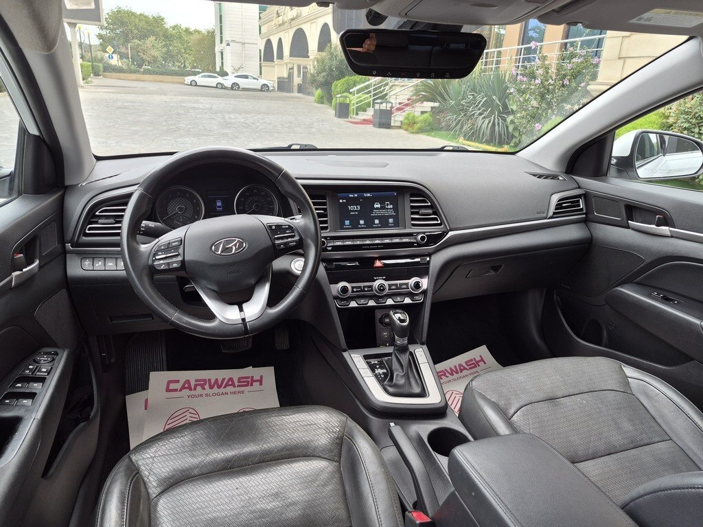 2019 Hyundai Elantra, 2.0L, 124000km - Image 14