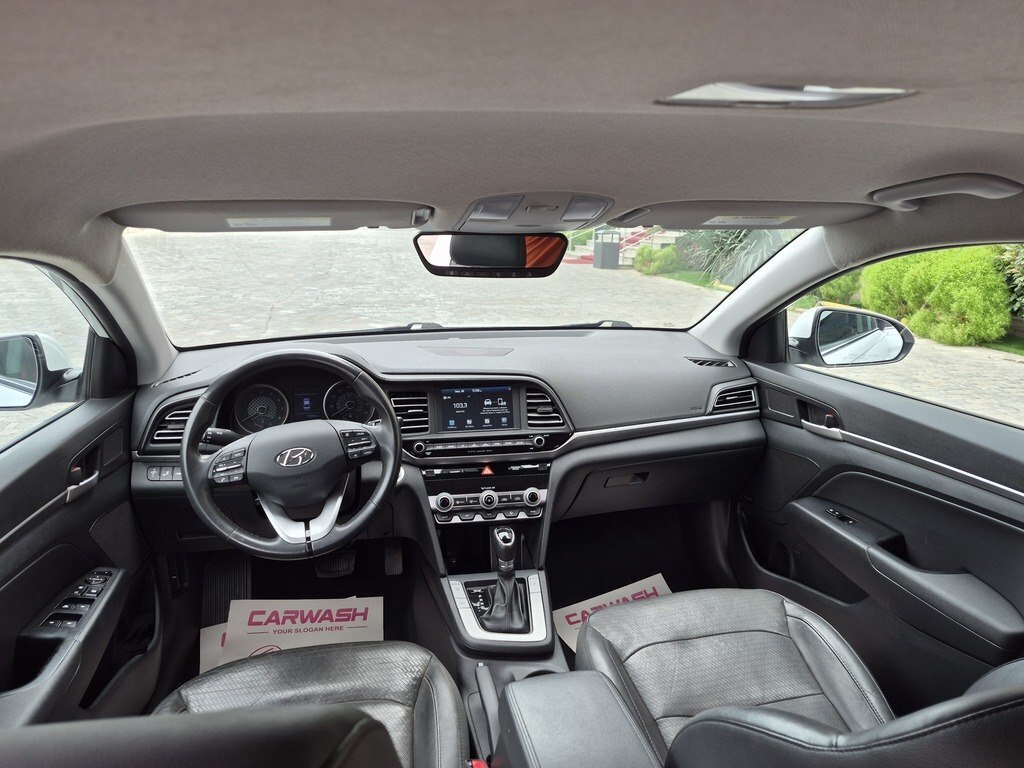 2019 Hyundai Elantra, 2.0L, 124000km - Image 15