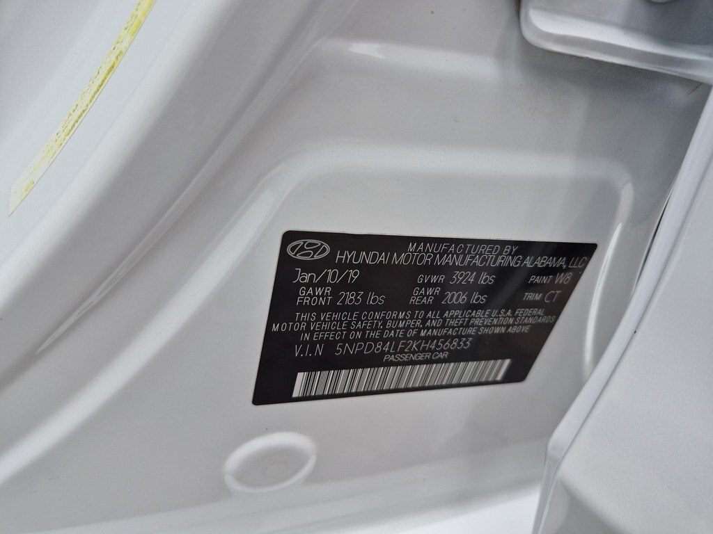 2019 Hyundai Elantra, 2.0L, 124000km - Image 9