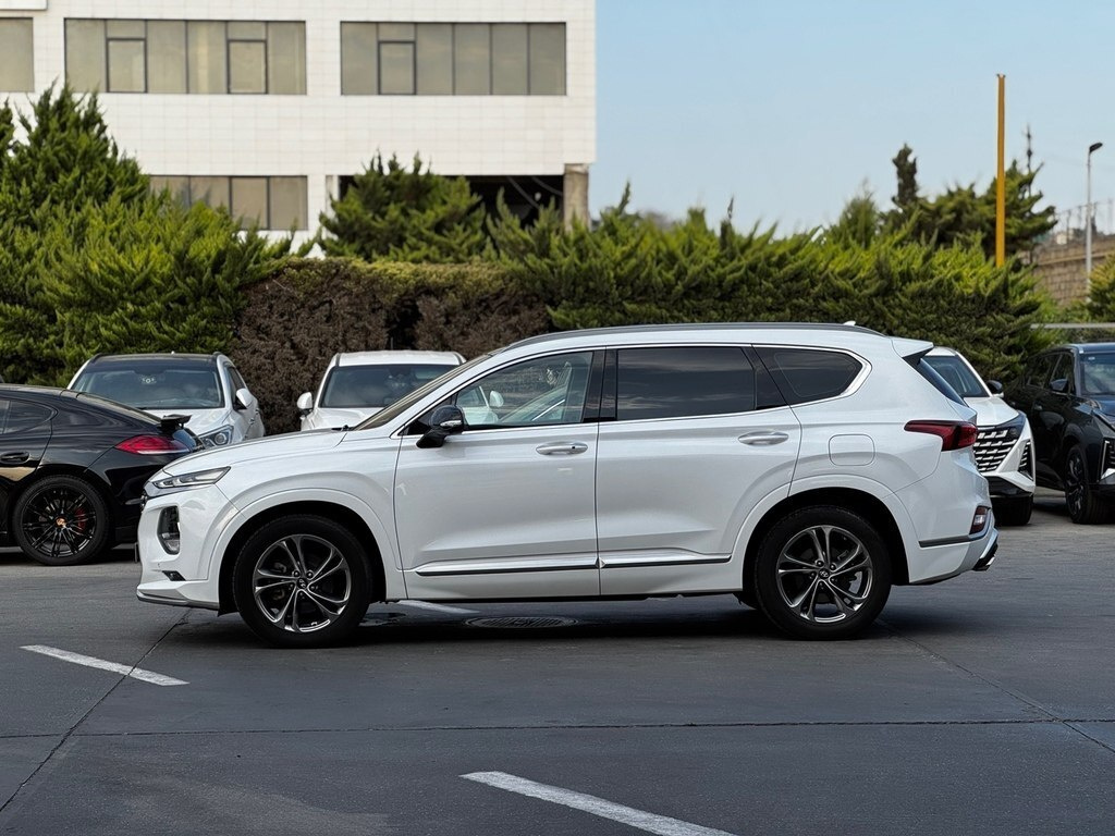 2018 Hyundai Santa Fe, 2.0L, 137000km - Image 12