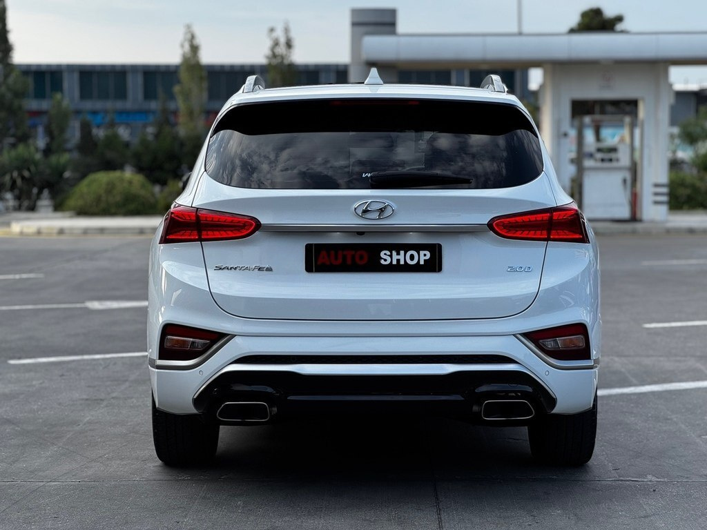 2018 Hyundai Santa Fe, 2.0L, 137000km - Image 6