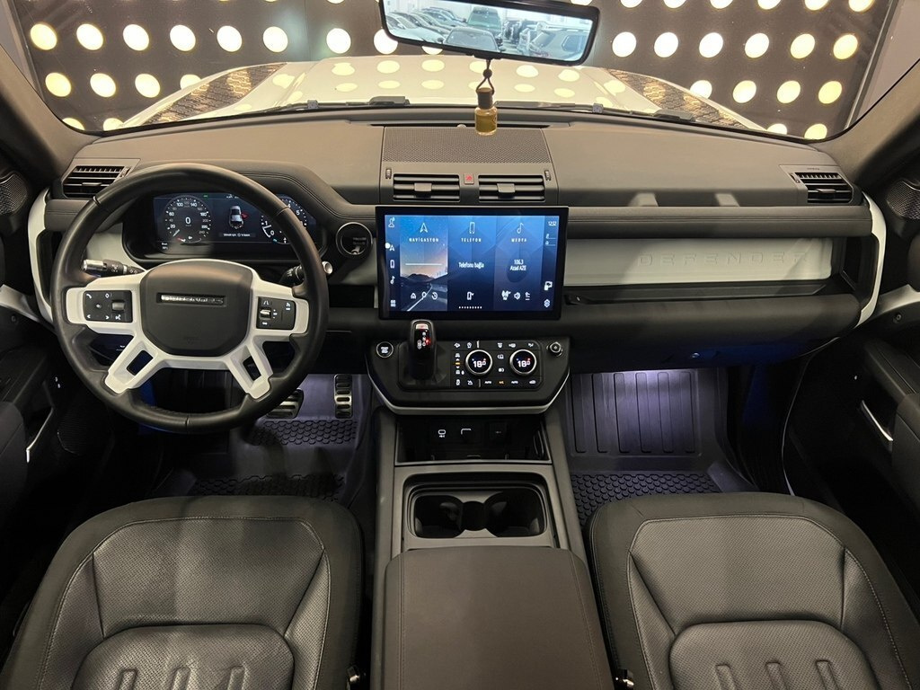 2020 Land Rover Defender, 2.0L, 91000km - Image 13
