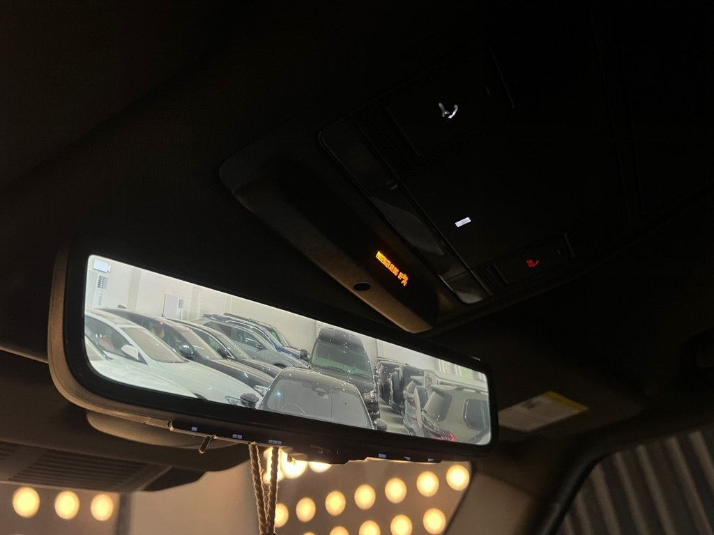 2020 Land Rover Defender, 2.0L, 91000km - Image 15
