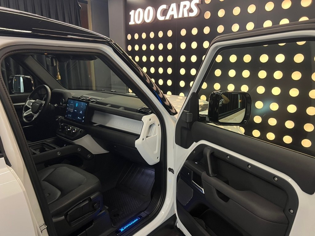 2020 Land Rover Defender, 2.0L, 91000km - Image 10