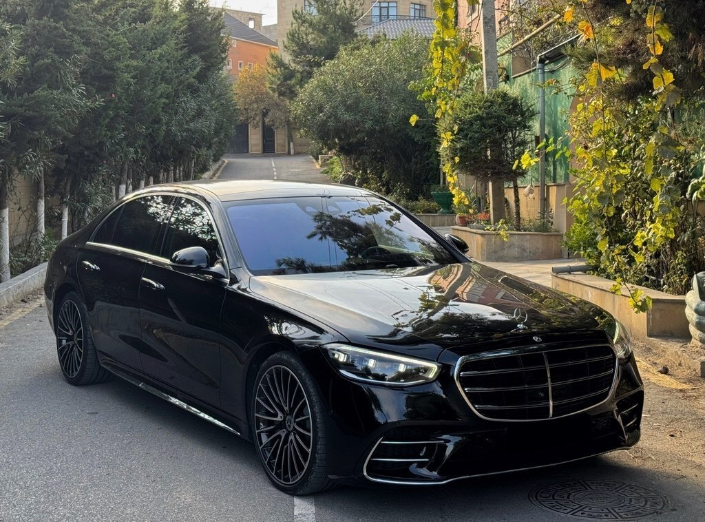 2022 Mercedes S 500 4MATIC, 3.0L, 41400km - Image 2
