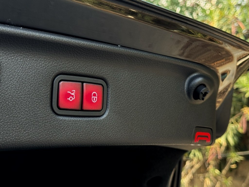 2022 Mercedes S 500 4MATIC, 3.0L, 41400km - Image 18