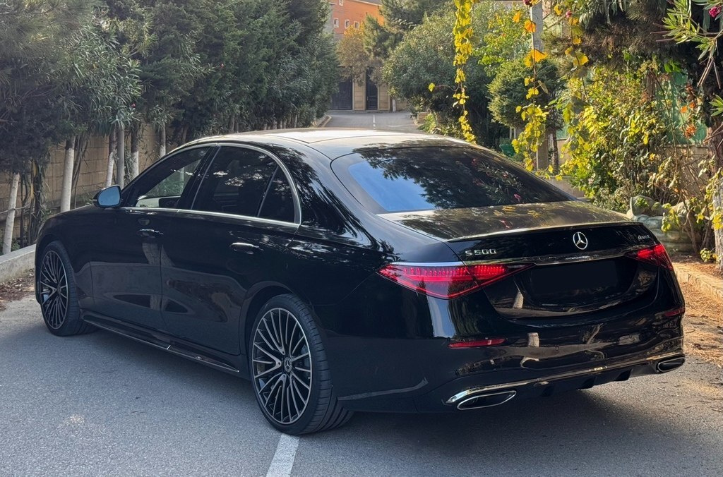 2022 Mercedes S 500 4MATIC, 3.0L, 41400km - Image 3