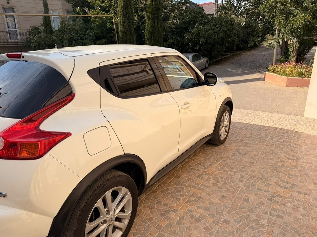 2012 Nissan Juke, 1.6L, 150417km - Image 9