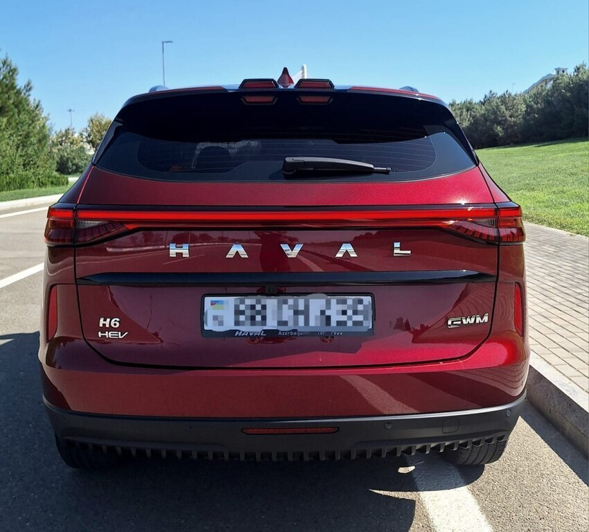 2023 Haval H6, 1.5L, 20230km - Image 2