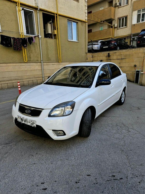 2011 Kia Rio, 1.6L, 198000km - Image 6