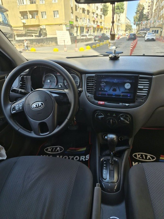 2011 Kia Rio, 1.6L, 198000km - Image 10
