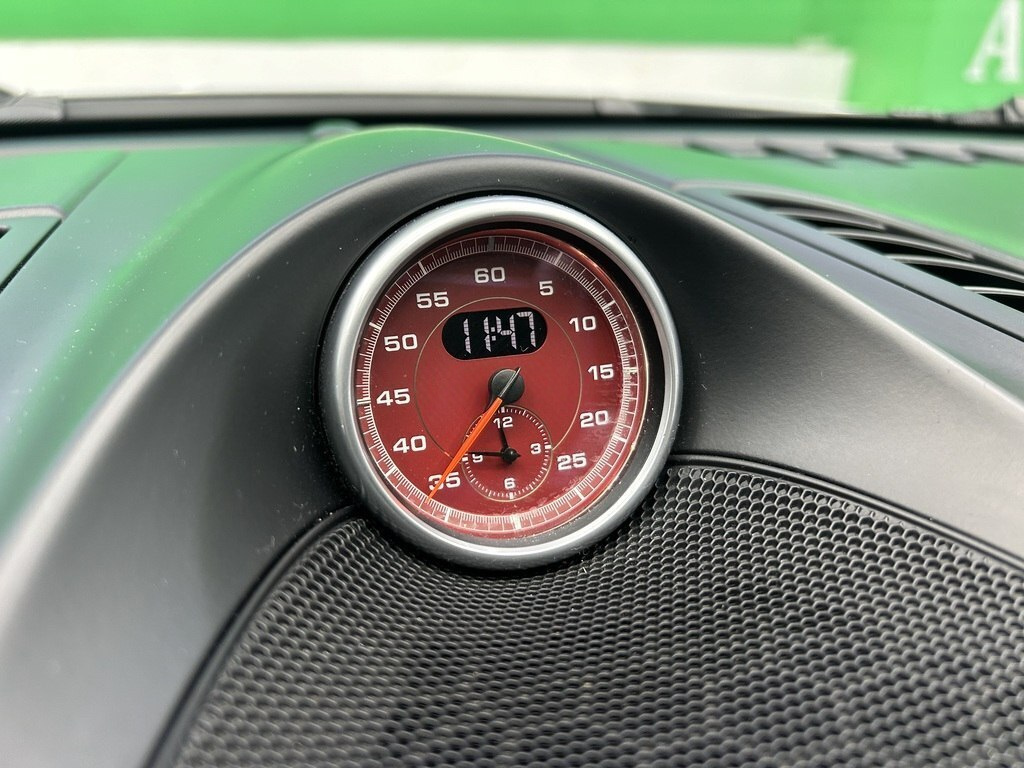 2016 Porsche Cayenne Turbo, 4.8L, 135000km - Image 17