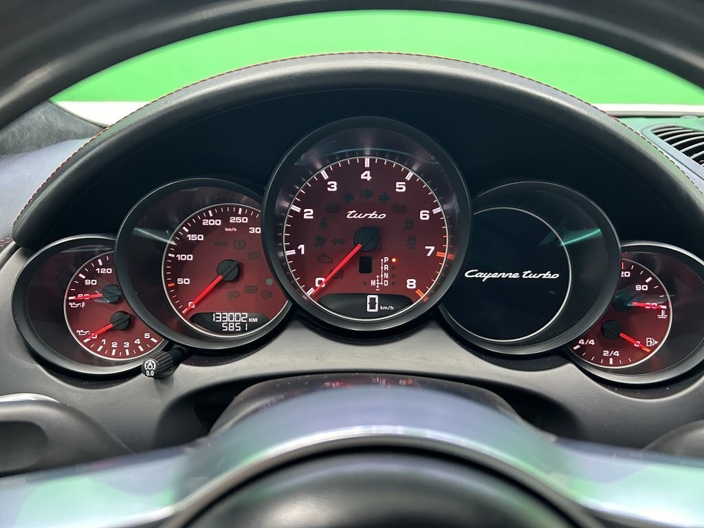 2016 Porsche Cayenne Turbo, 4.8L, 135000km - Image 19