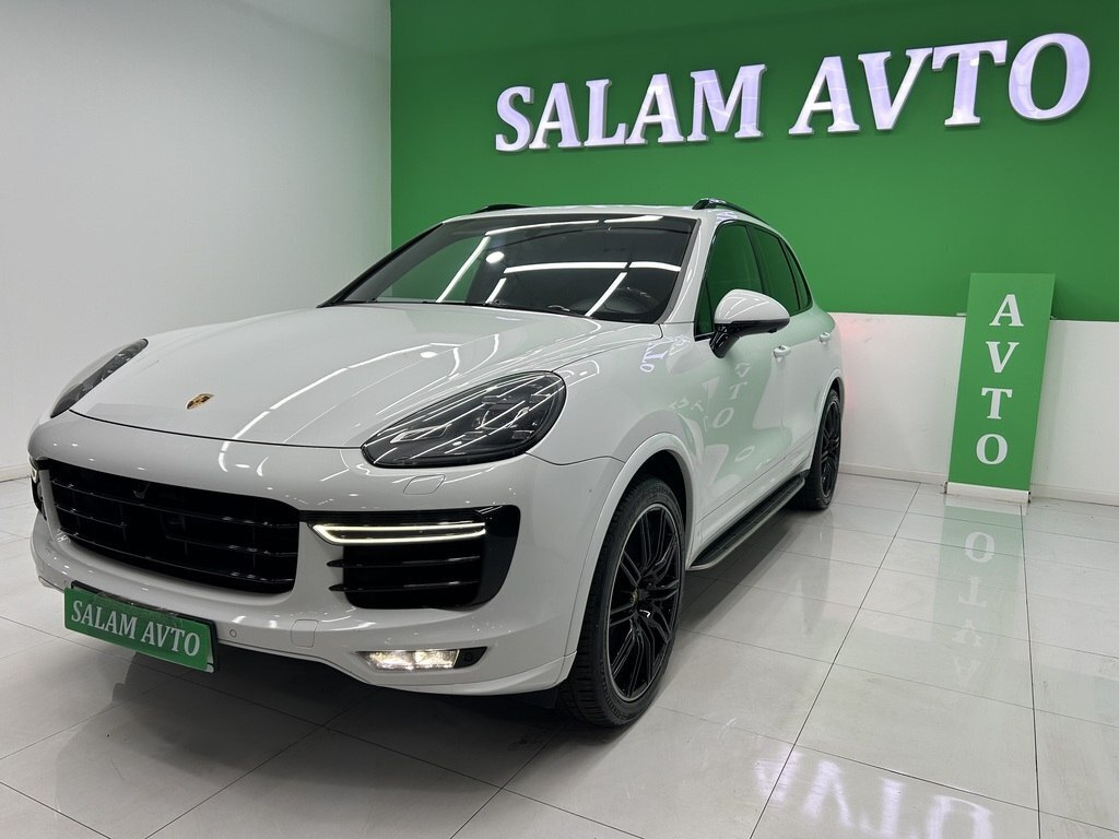 2016 Porsche Cayenne Turbo, 4.8L, 135000km - Image 3