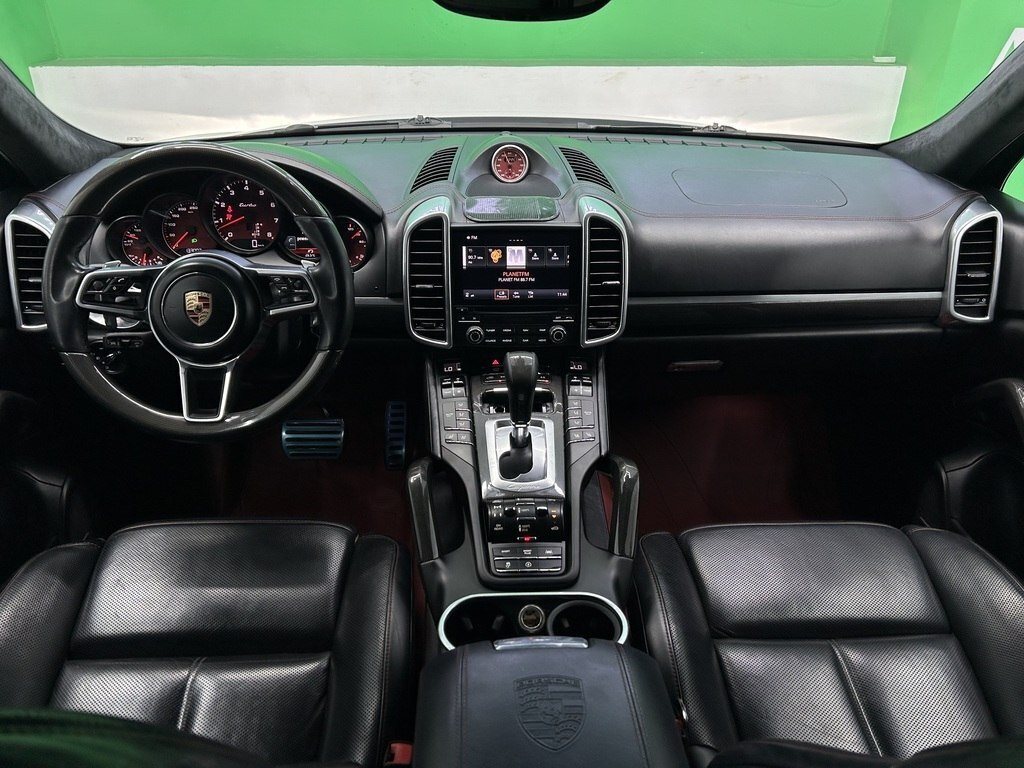 2016 Porsche Cayenne Turbo, 4.8L, 135000km - Image 9