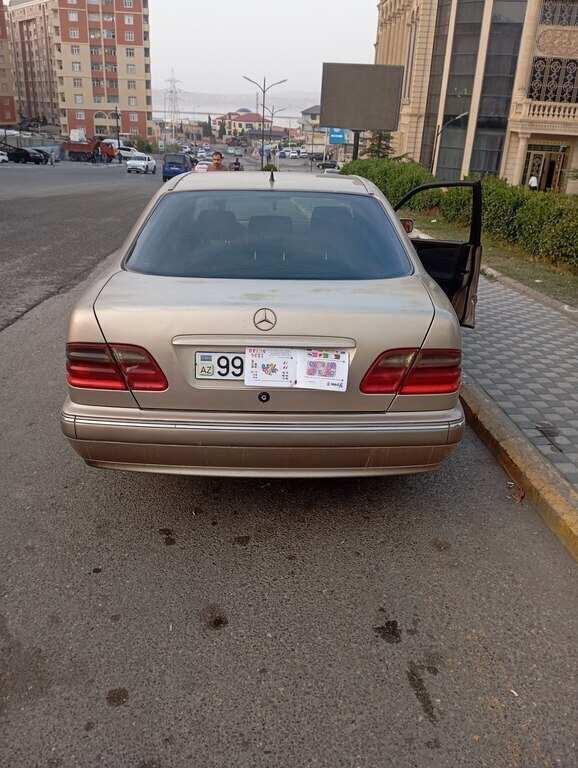 1999 Mercedes E 220, 2.2L, 500000km - Image 6