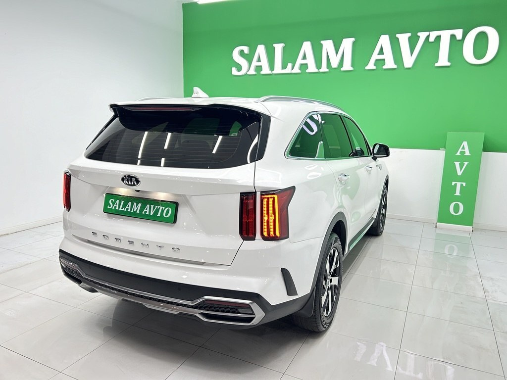 2020 Kia Sorento, 2.2L, 130000km - Image 4