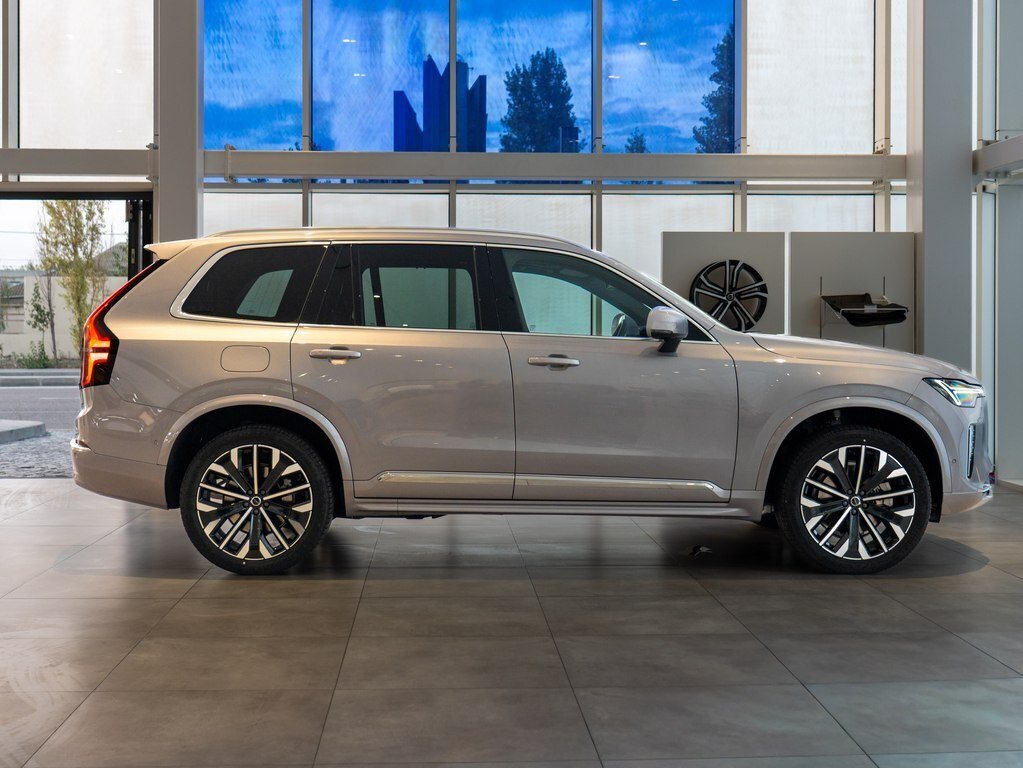 2026 Volvo XC90, 2.0L, 0km - Image 12