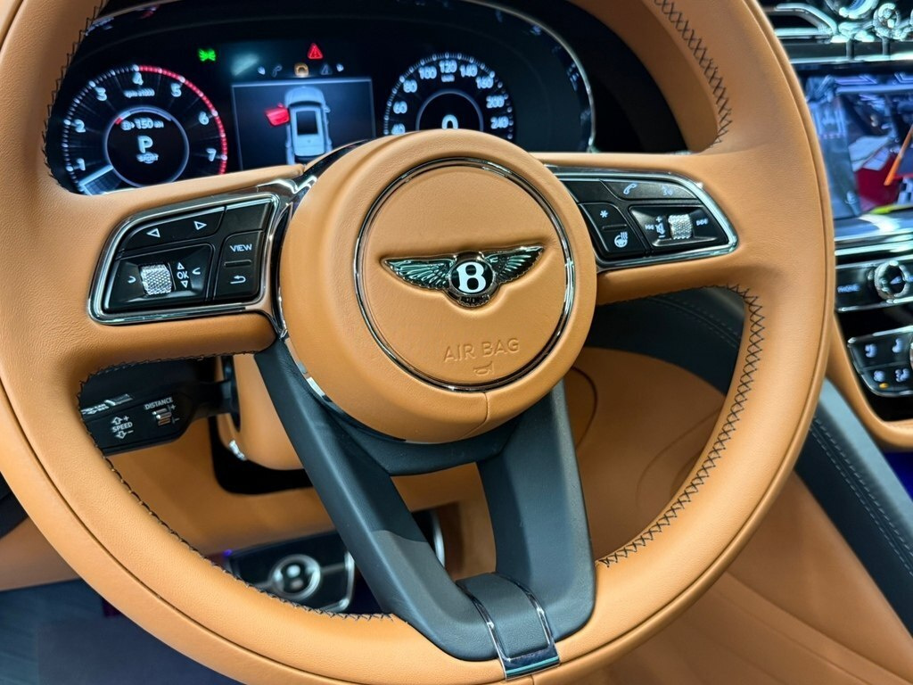 2025 Bentley Bentayga, 4.0L, 0km - Image 15