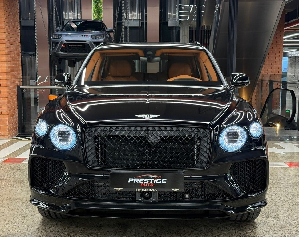 2025 Bentley Bentayga, 4.0L, 0km - Image 3