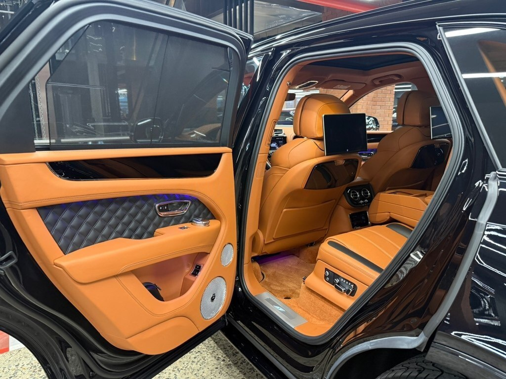 2025 Bentley Bentayga, 4.0L, 0km - Image 22