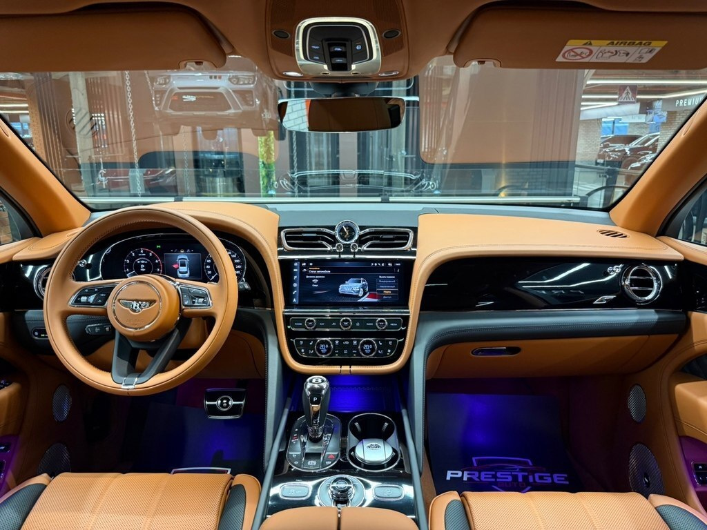 2025 Bentley Bentayga, 4.0L, 0km - Image 26