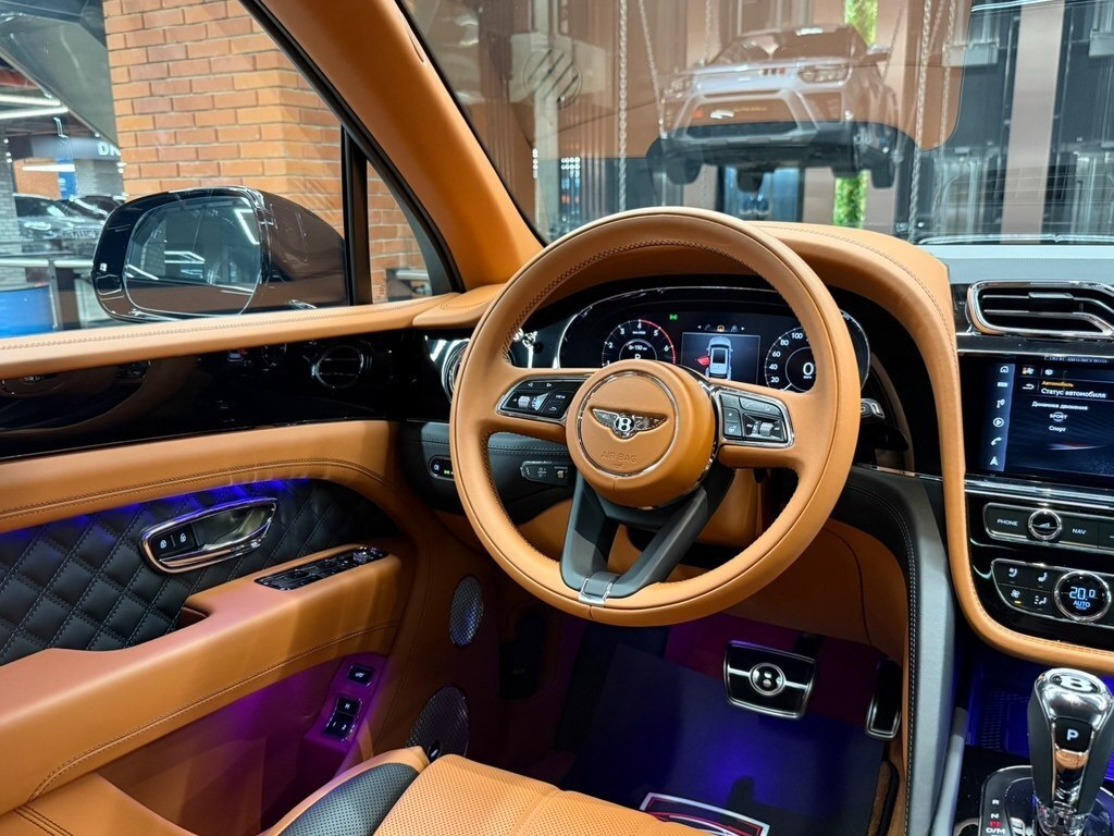 2025 Bentley Bentayga, 4.0L, 0km - Image 27