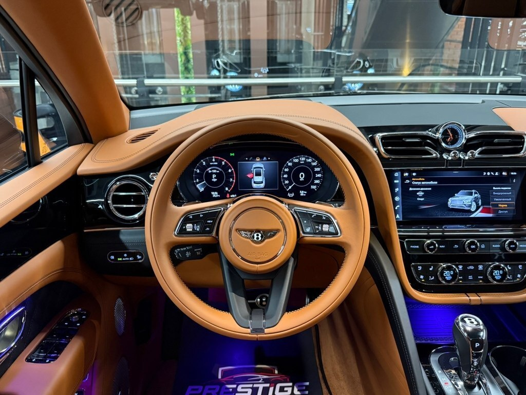 2025 Bentley Bentayga, 4.0L, 0km - Image 30
