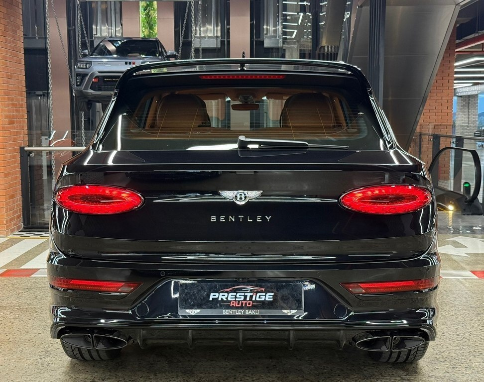 2025 Bentley Bentayga, 4.0L, 0km - Image 4