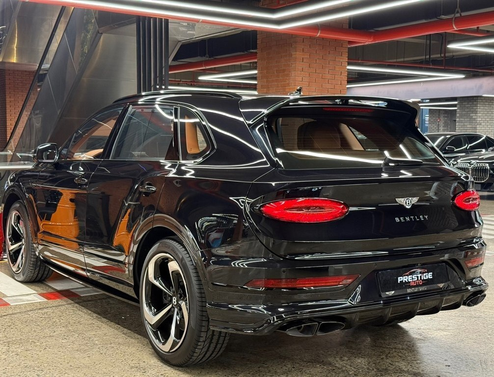 2025 Bentley Bentayga, 4.0L, 0km - Image 5