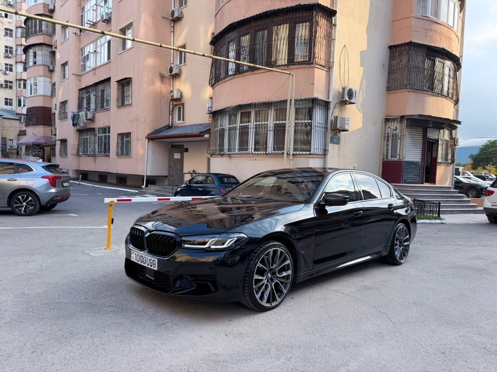 2018 BMW 530, 2.0L, 207000km - Image 4