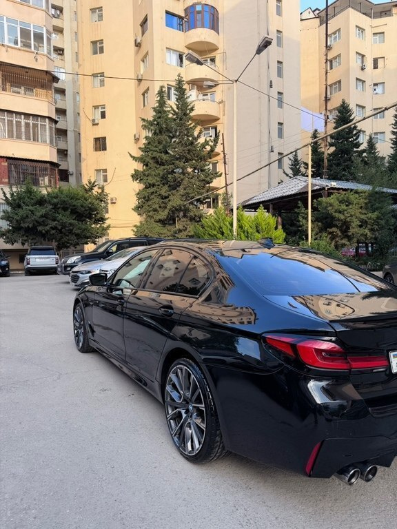 2018 BMW 530, 2.0L, 207000km - Image 5