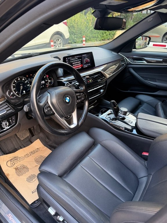 2018 BMW 530, 2.0L, 207000km - Image 9
