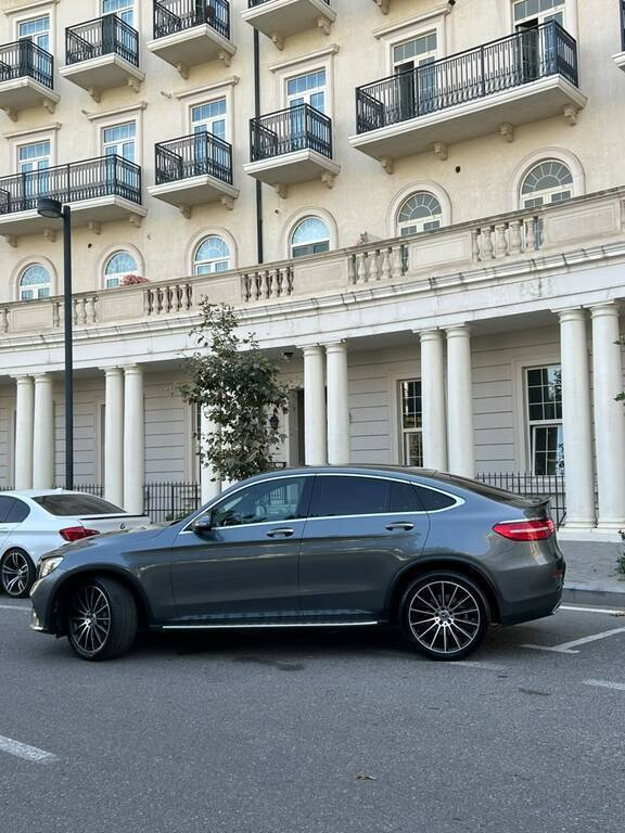 2017 Mercedes GLC 250 4MATIC Coupe, 2.0L, 122000km - Image 11