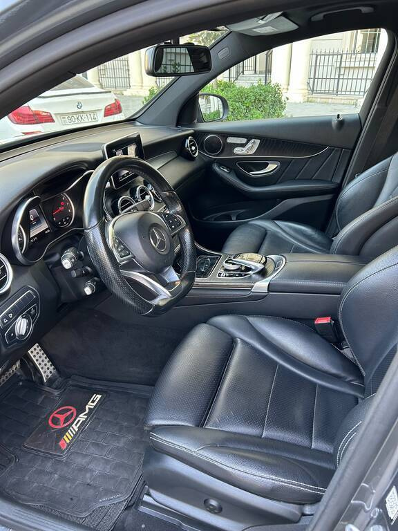 2017 Mercedes GLC 250 4MATIC Coupe, 2.0L, 122000km - Image 13